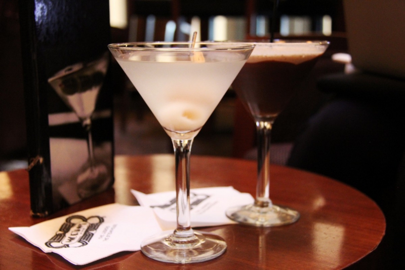 brasserie-MONTFERRAT-min_martini_bar_lychee_chocolate_alcohol_liquor_happy_hour_happy-910161